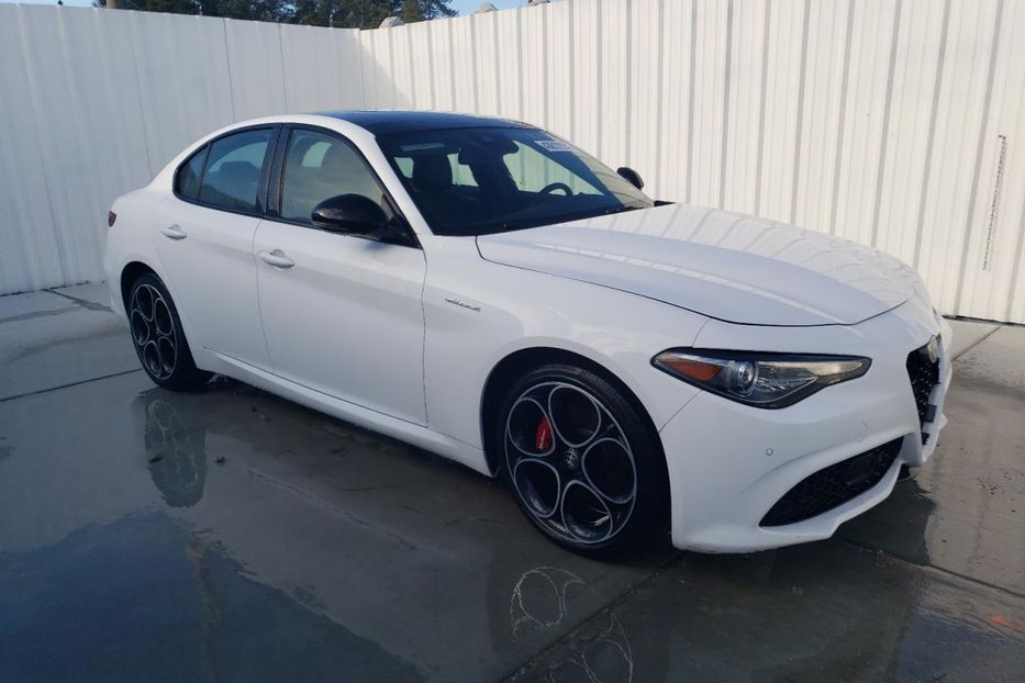 Продам Alfa Romeo Giulia 2023 года в Луцке