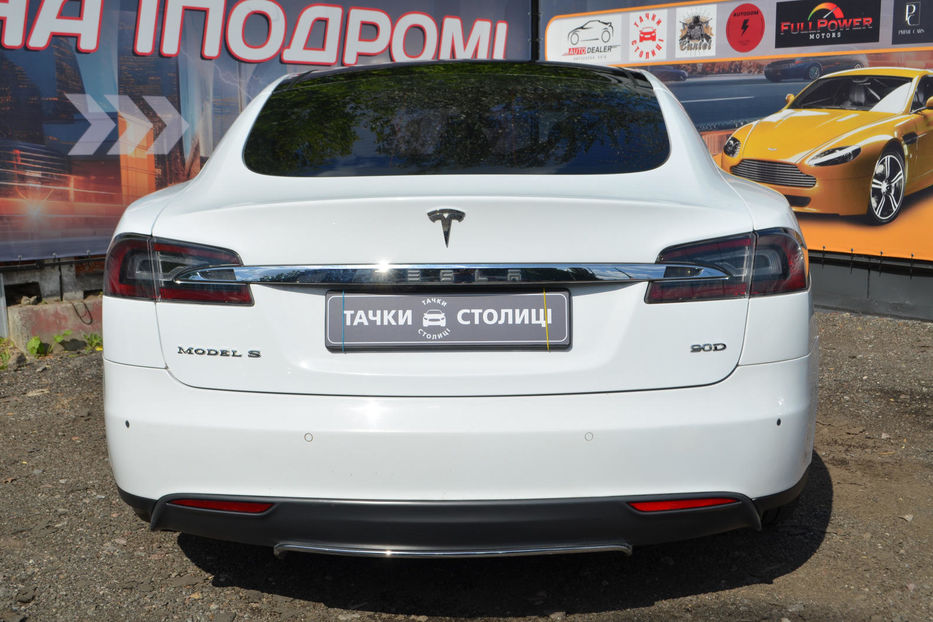 Продам Tesla Model S 2016 года в Киеве