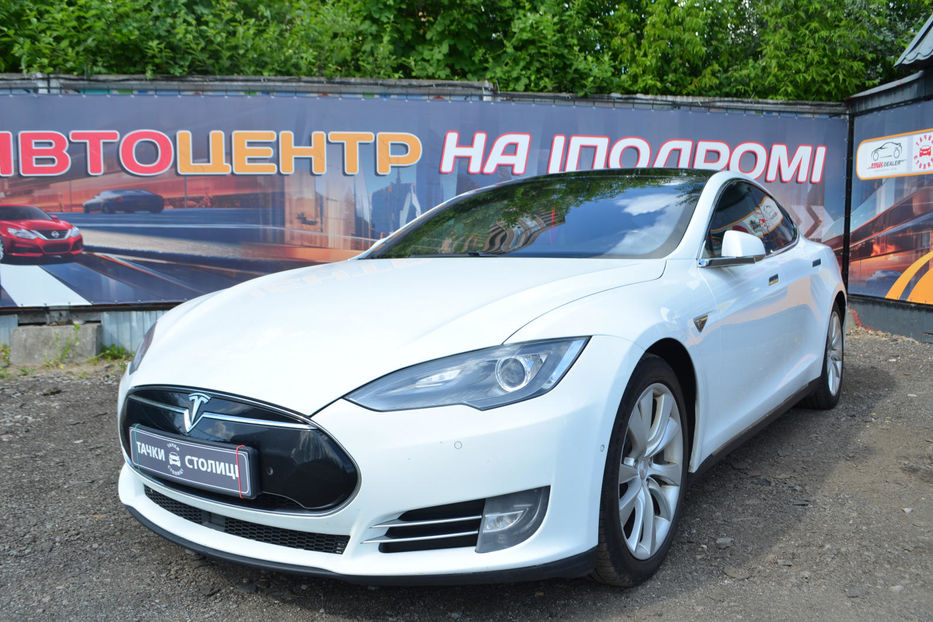 Продам Tesla Model S 2016 года в Киеве