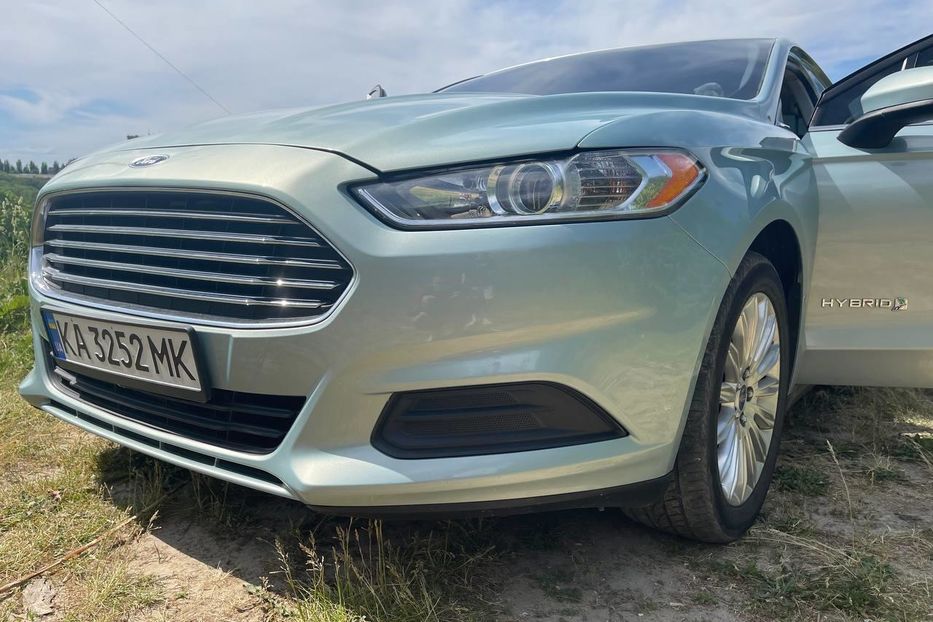 Продам Ford Fusion Hybrid 2.0 2013 года в Киеве