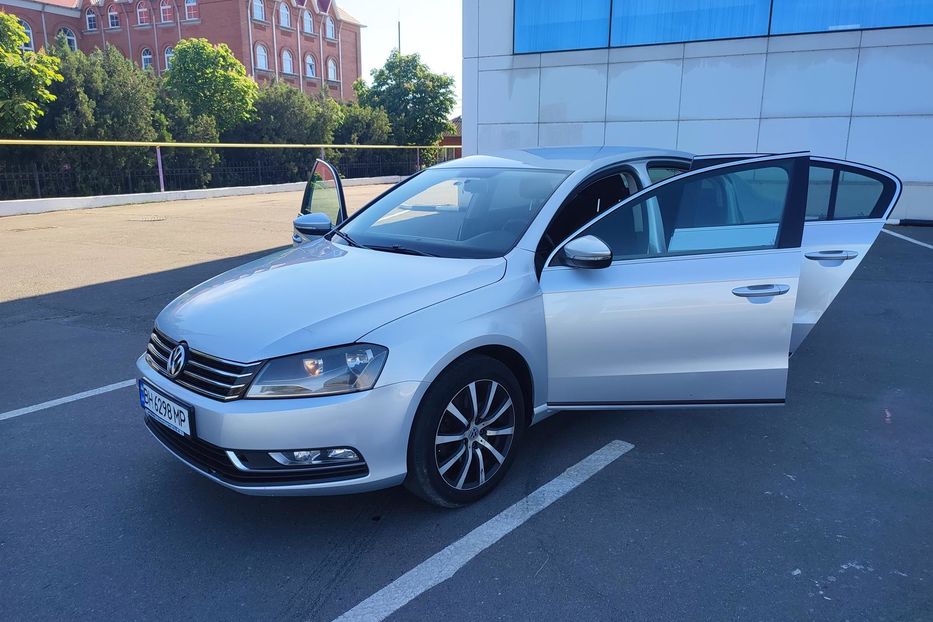 Продам Volkswagen Passat B7 2013 года в Одессе