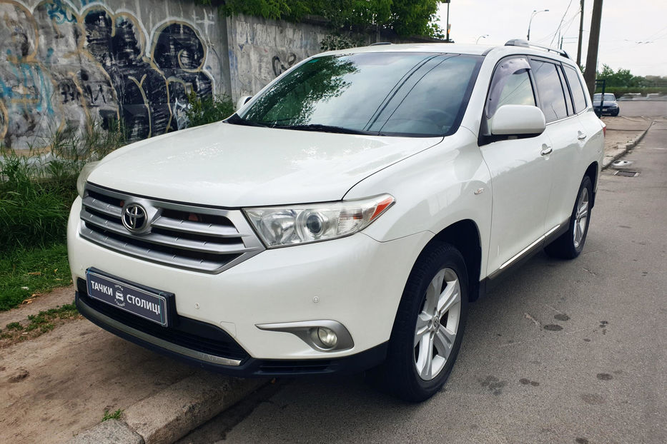 Продам Toyota Highlander 2012 года в Киеве