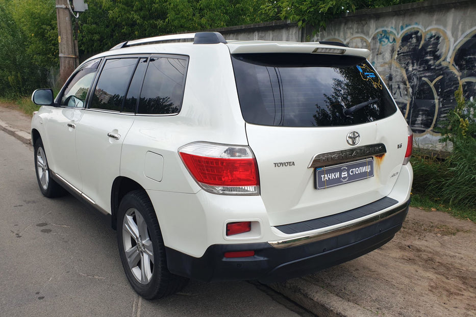 Продам Toyota Highlander 2012 года в Киеве