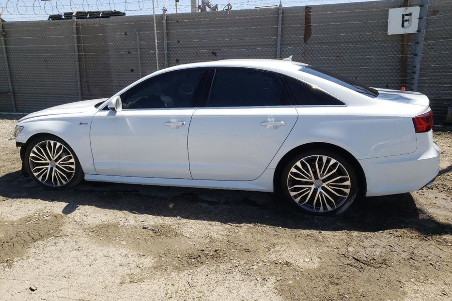 Продам Audi A6 2017 года в Луцке