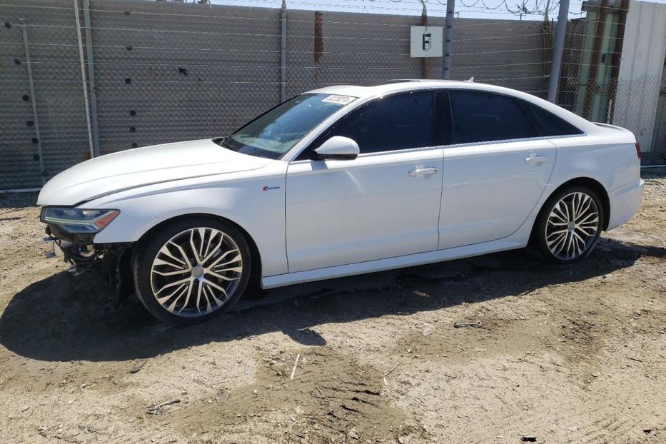 Продам Audi A6 2017 года в Луцке