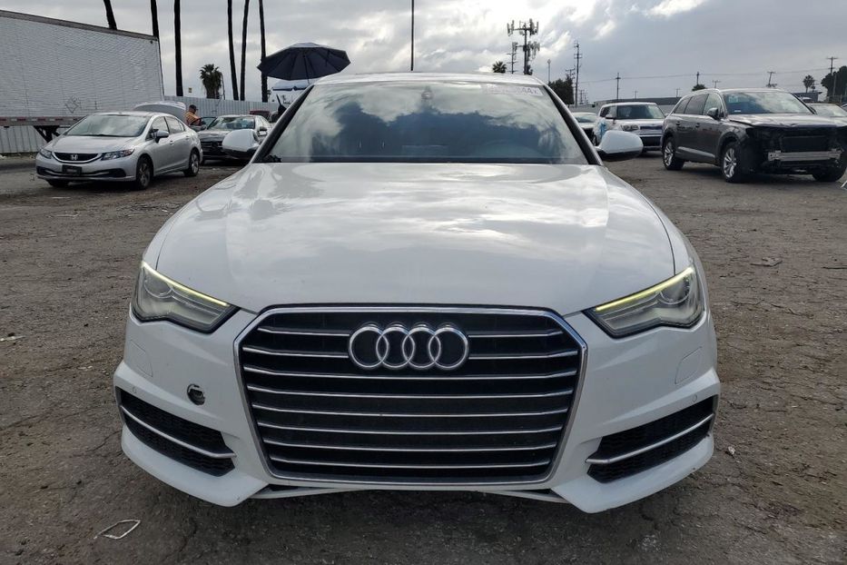 Продам Audi A6 2016 года в Луцке