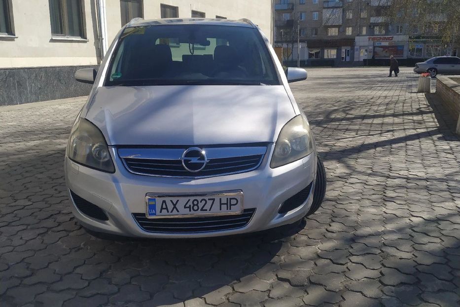 Продам Opel Zafira 2008 года в Харькове