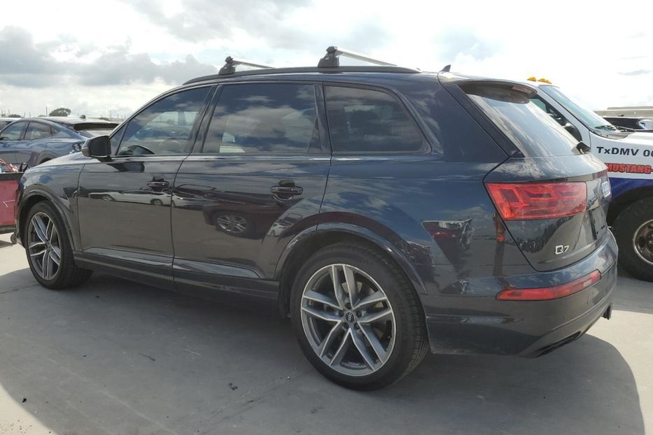 Продам Audi Q7 2018 года в Луцке