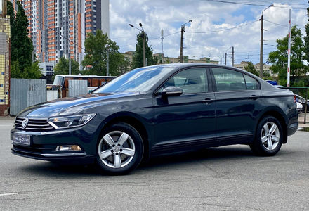 Продам Volkswagen Passat B8 2018 года в Киеве