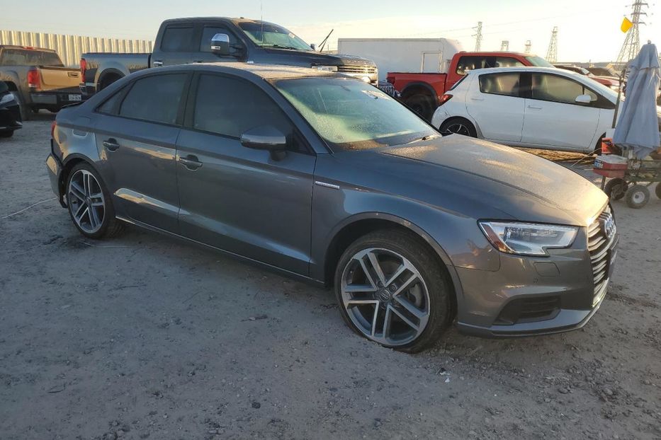 Продам Audi A3 2020 года в Луцке