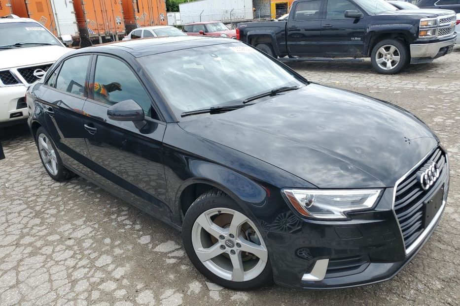 Продам Audi A3 2019 года в Луцке