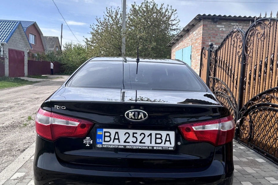 Продам Kia Rio 2013 года в г. Знаменка, Кировоградская область