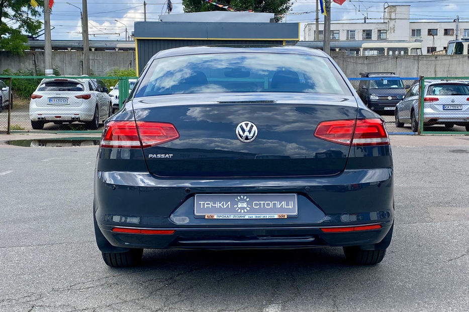 Продам Volkswagen Passat B8 2018 года в Киеве