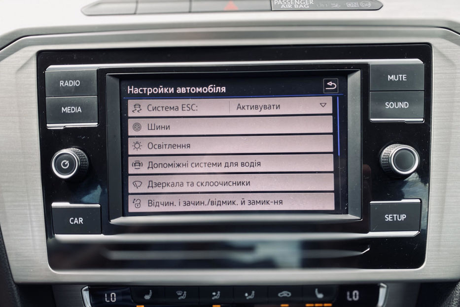 Продам Volkswagen Passat B8 2018 года в Киеве