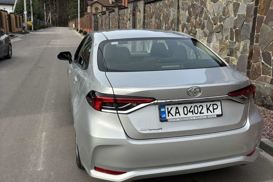 Продам Toyota Corolla 1,6 CVT 2019 года в Киеве