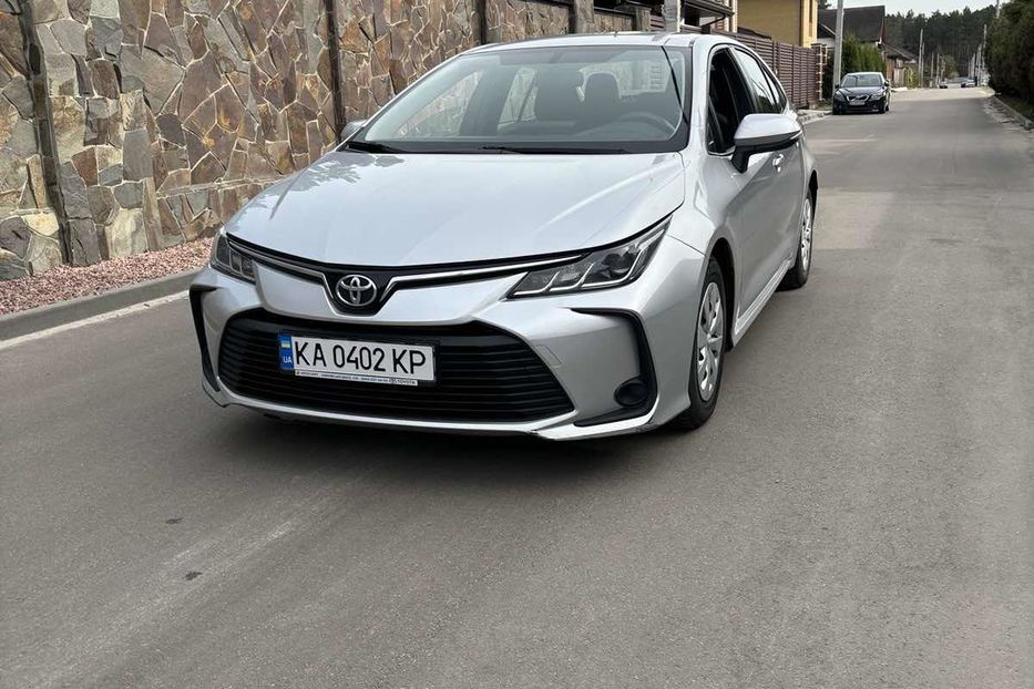 Продам Toyota Corolla 1,6 CVT 2019 года в Киеве