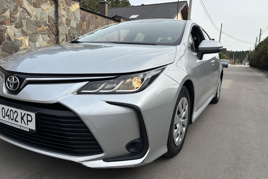 Продам Toyota Corolla 1,6 CVT 2019 года в Киеве