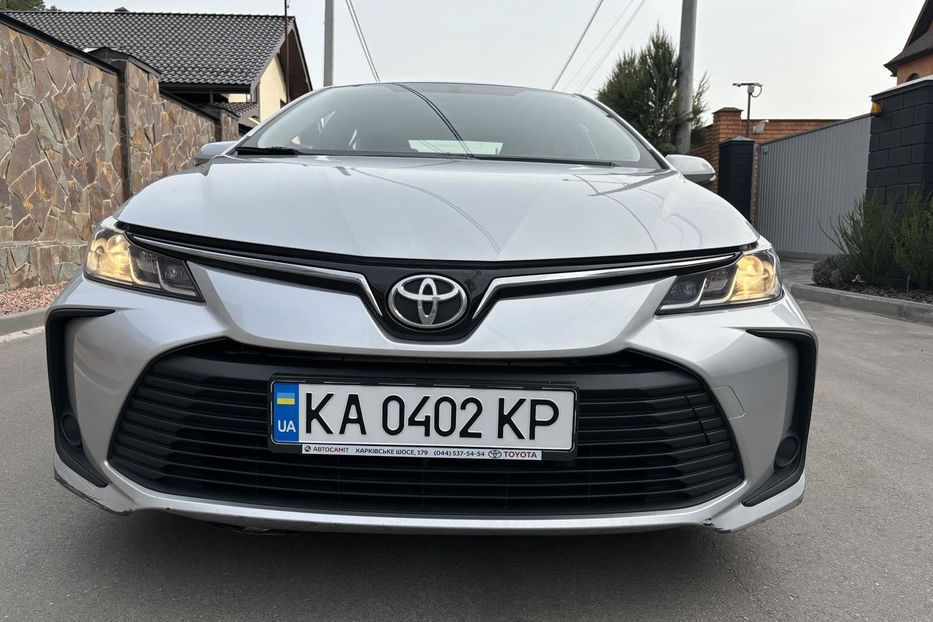 Продам Toyota Corolla 1,6 CVT 2019 года в Киеве