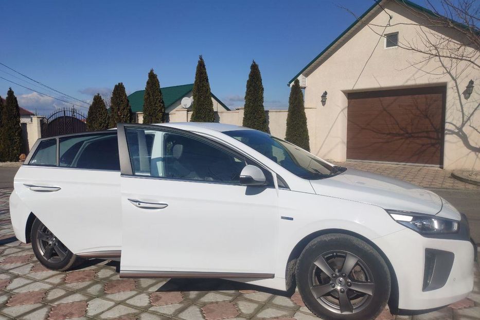 Продам Hyundai Ioniq 2018 года в Одессе