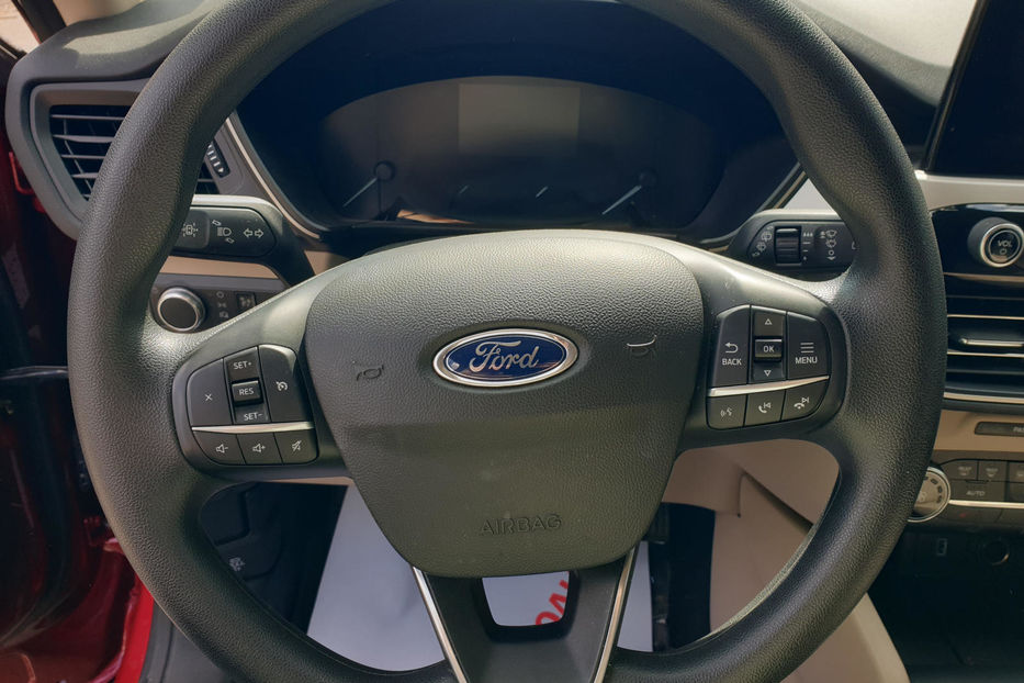 Продам Ford Escape 2020 года в Киеве