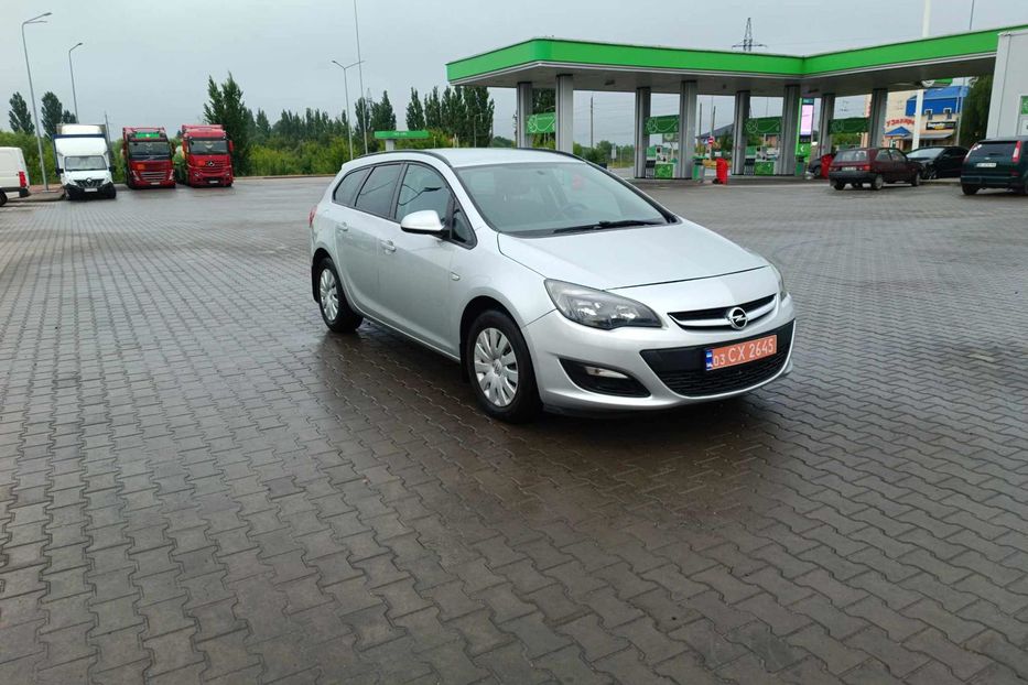 Продам Opel Astra J 2014 года в Луцке