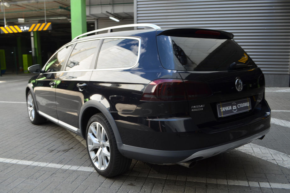 Продам Volkswagen Passat Alltrack 2012 года в Киеве