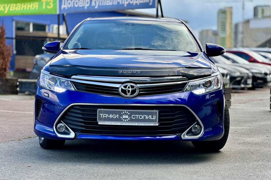 Продам Toyota Camry 2015 года в Киеве