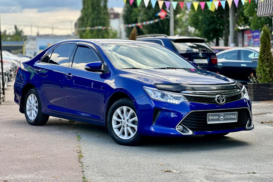 Продам Toyota Camry 2015 года в Киеве