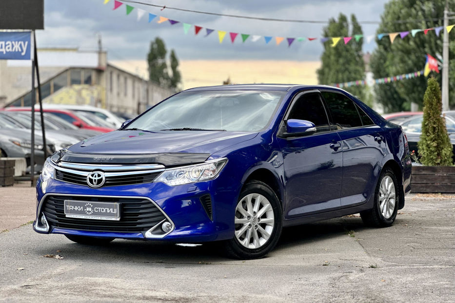 Продам Toyota Camry 2015 года в Киеве