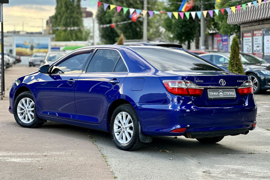 Продам Toyota Camry 2015 года в Киеве