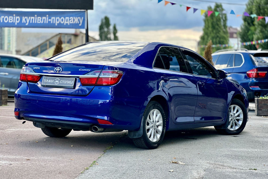 Продам Toyota Camry 2015 года в Киеве