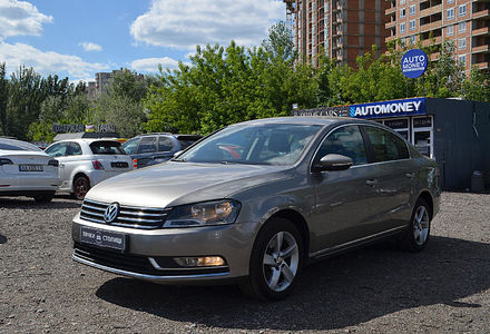 Продам Volkswagen Passat B7 2012 года в Киеве