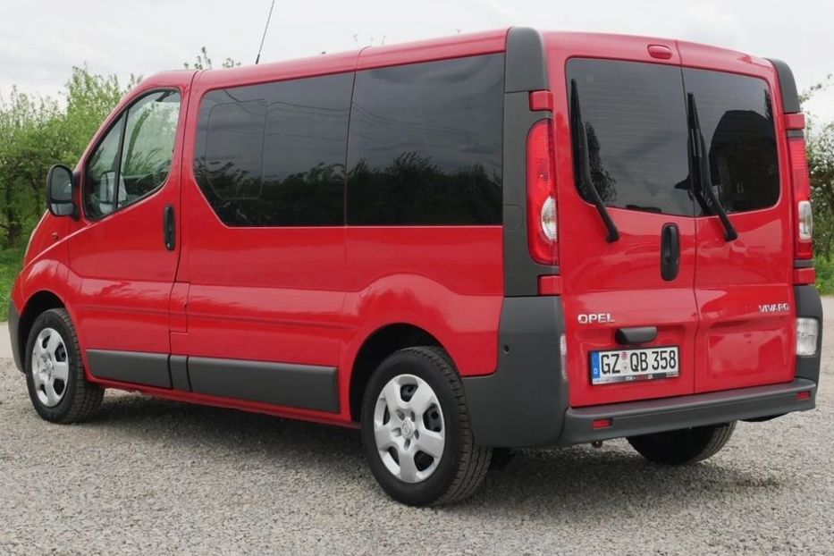 Продам Opel Vivaro пасс. 2013 года в Киеве