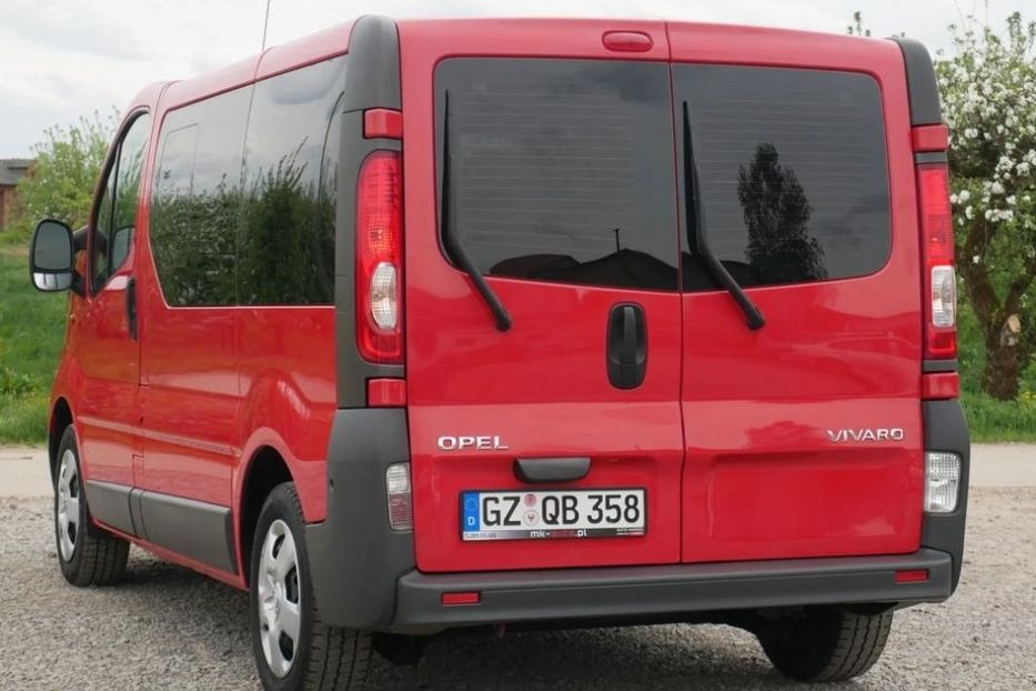 Продам Opel Vivaro пасс. 2013 года в Киеве