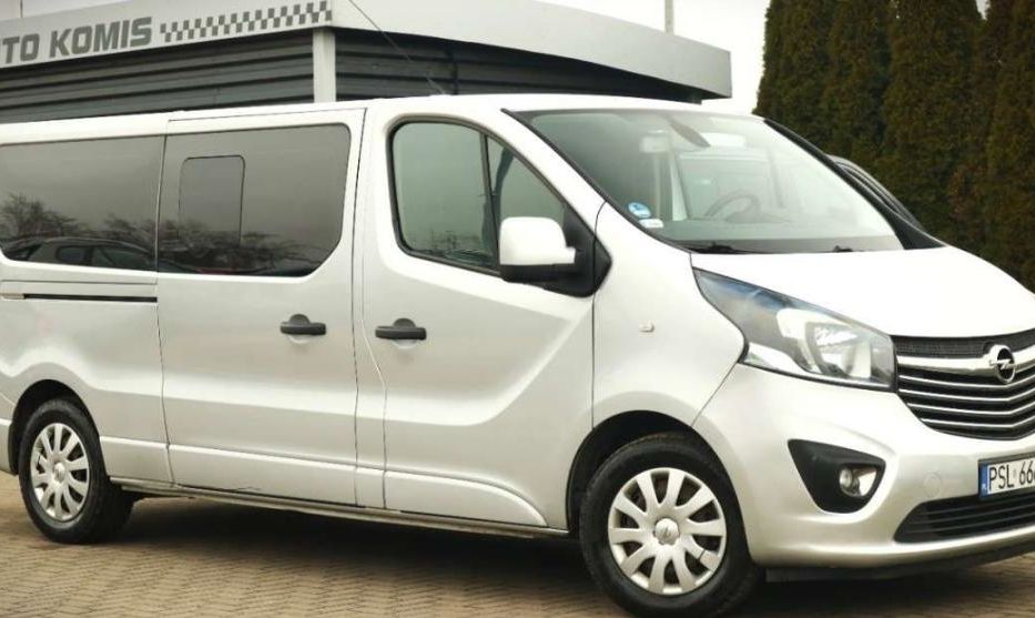 Продам Opel Vivaro пасс. 2017 года в Киеве