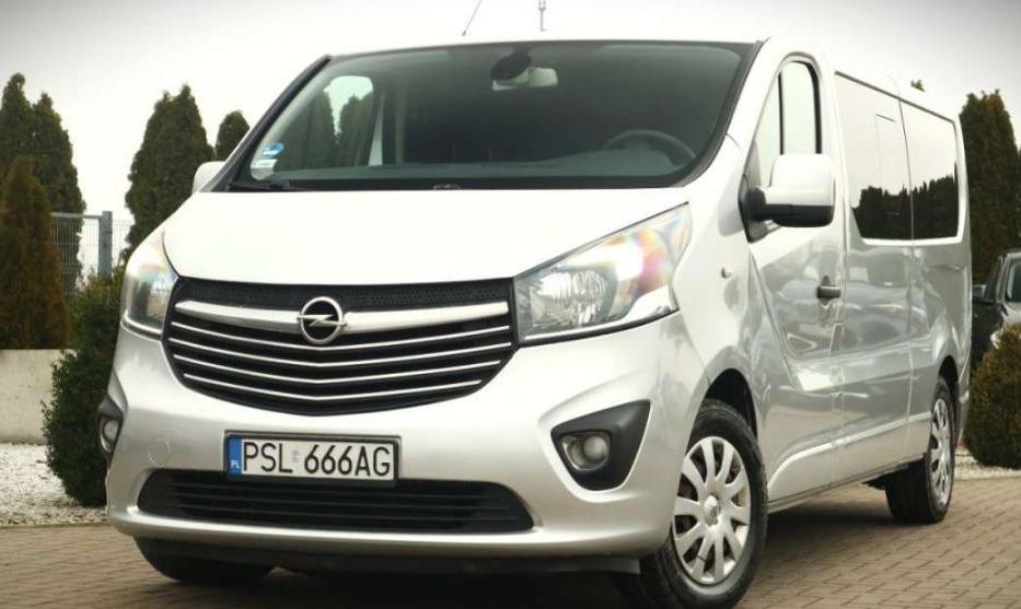 Продам Opel Vivaro пасс. 2017 года в Киеве