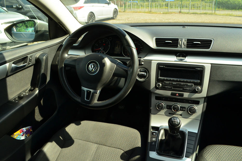 Продам Volkswagen Passat B7 2012 года в Киеве