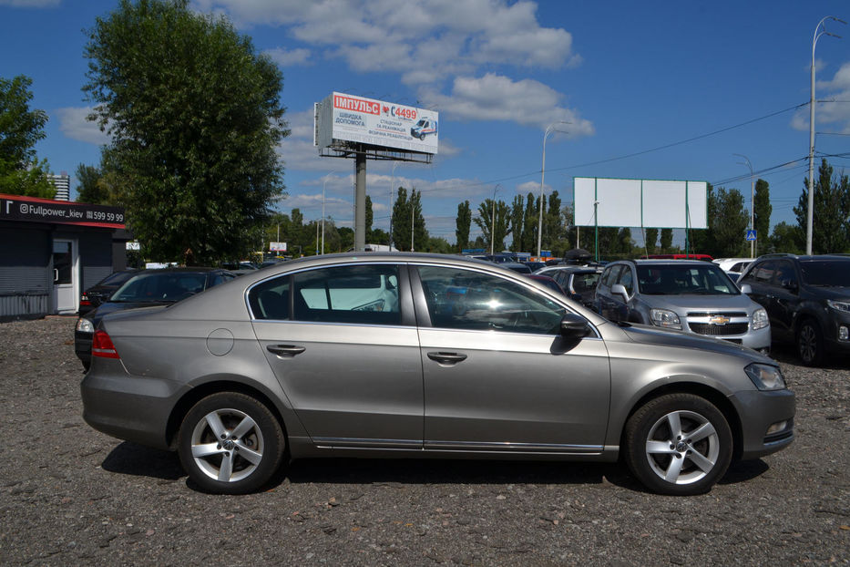 Продам Volkswagen Passat B7 2012 года в Киеве