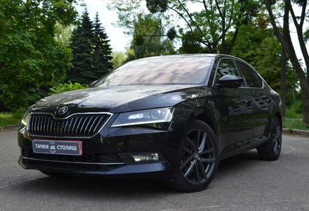 Продам Skoda Superb 2018 года в Киеве