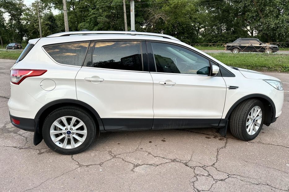 Продам Ford Escape Titanium  2014 года в Чернигове