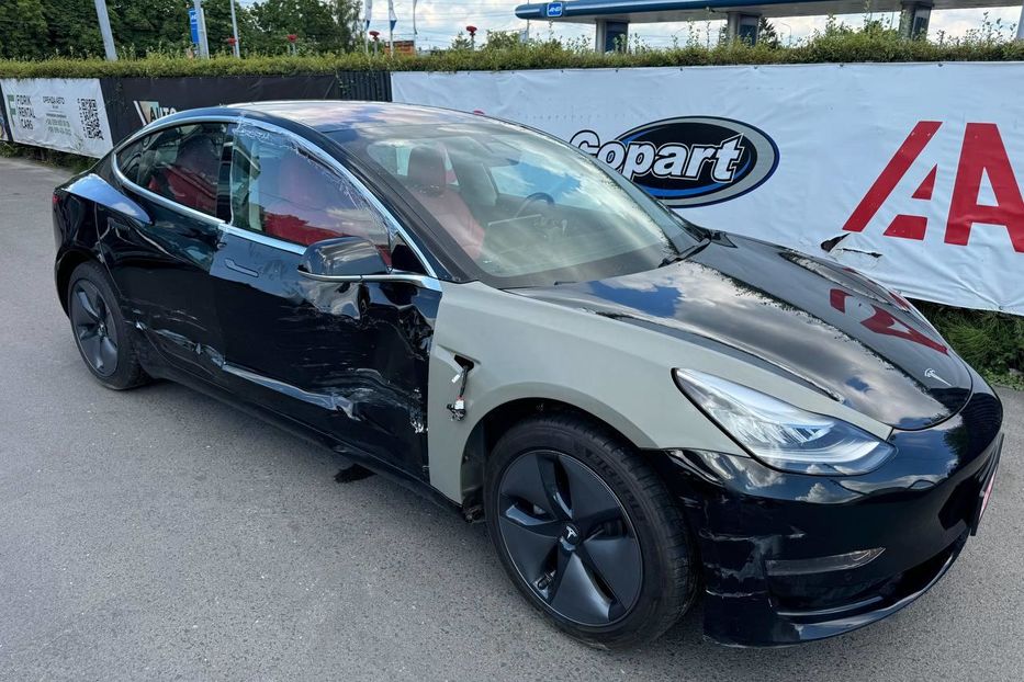 Продам Tesla Model 3 MR RWD 2018 года в Луцке