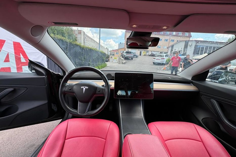 Продам Tesla Model 3 MR RWD 2018 года в Луцке