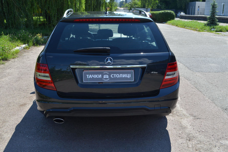 Продам Mercedes-Benz C-Class 2014 года в Киеве