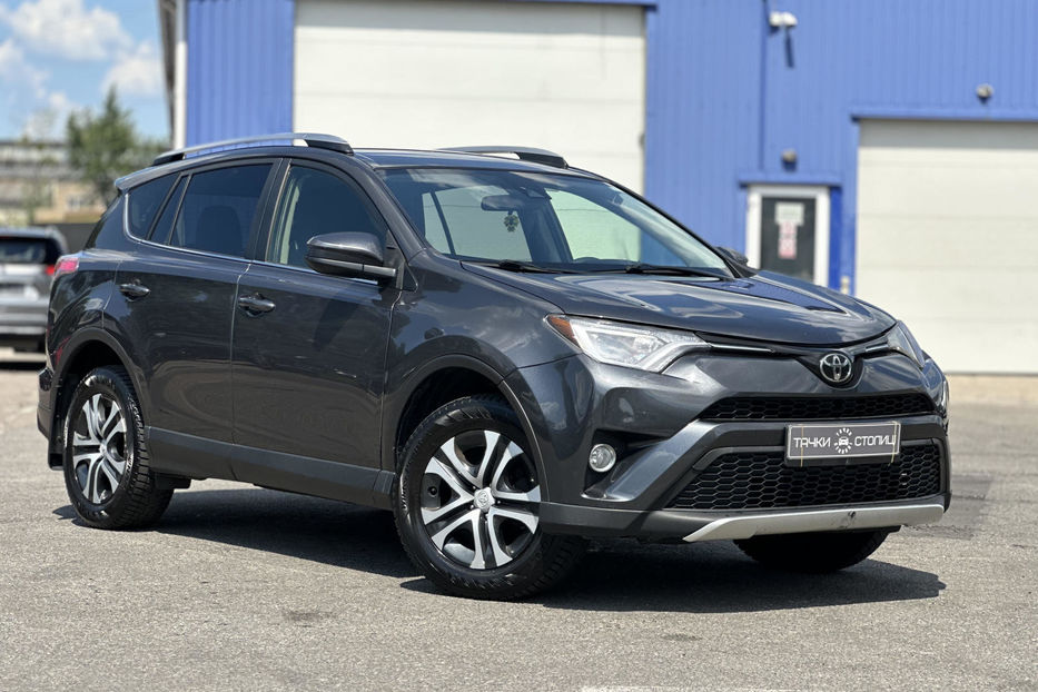 Продам Toyota Rav 4 2018 года в Киеве