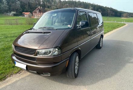 Продам Volkswagen T4 (Transporter) пасс. 2003 года в Киеве