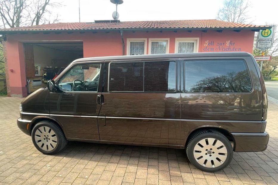 Продам Volkswagen T4 (Transporter) пасс. 2003 года в Киеве