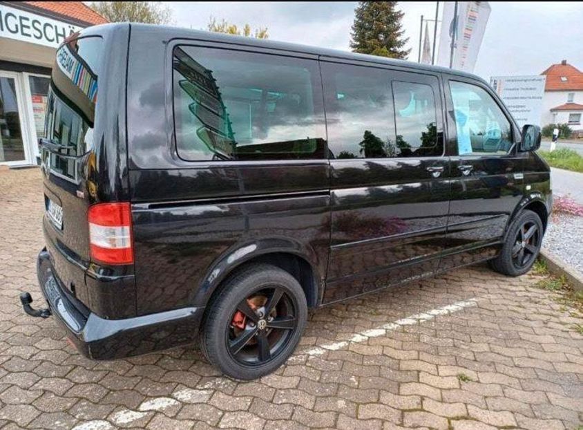 Продам Volkswagen T5 (Transporter) пасс. 2008 года в Киеве