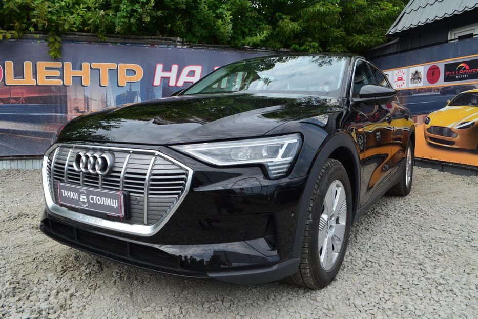 Продам Audi E-Tron 2019 года в Киеве