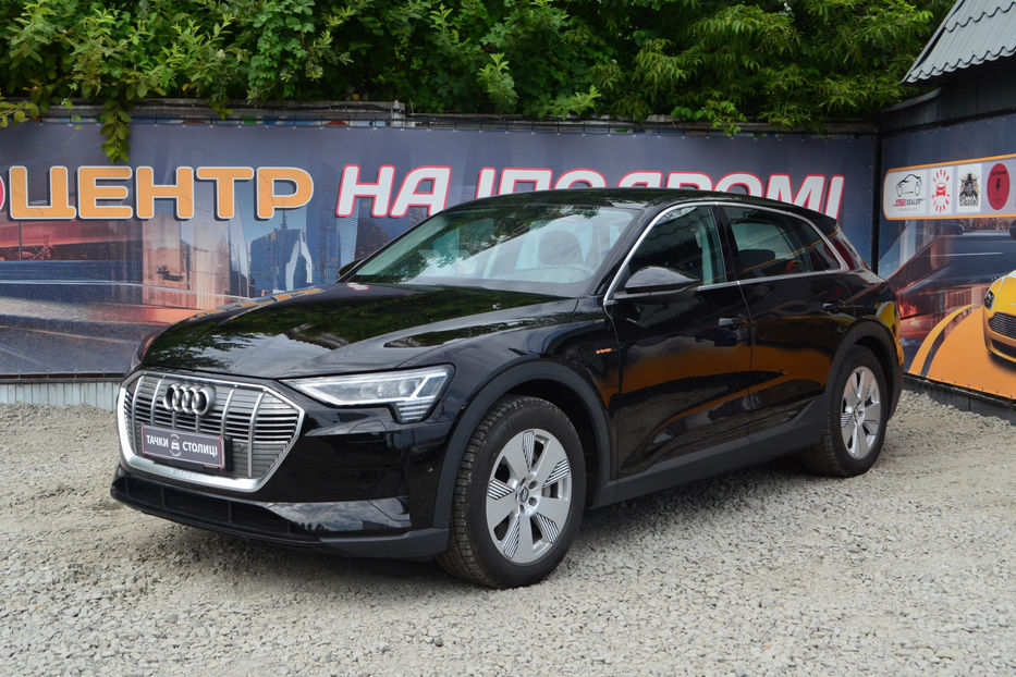 Продам Audi E-Tron 2019 года в Киеве