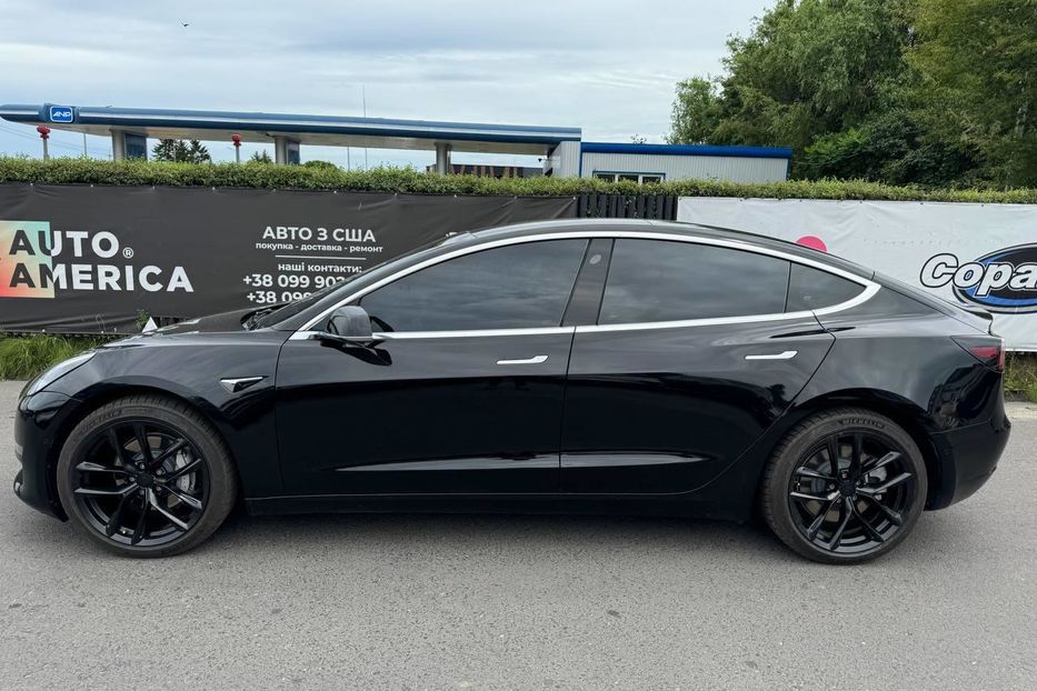 Продам Tesla Model 3 Long Range, Dual Motor 2018 года в Луцке